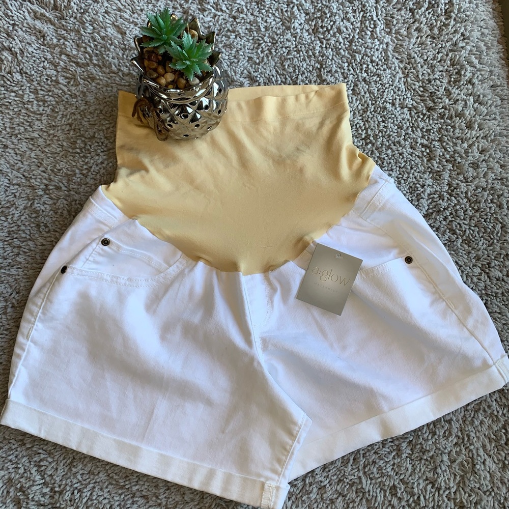 Maternity a:glow Belly Panel White Jean Shorts - Picture 2 of 8